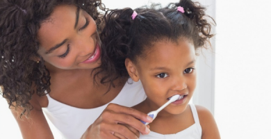 A importância de cuidar da saúde bucal nos primeiros anos de vida de uma criança