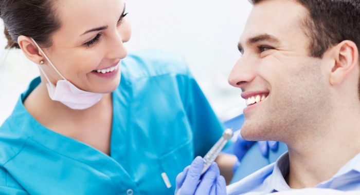 Entenda a importância de se ter clientes 100% satisfeitos em consultório odontológico